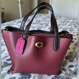 Polished Pebble Leather Willow Tote 24 with Convertible Straps *NEW*